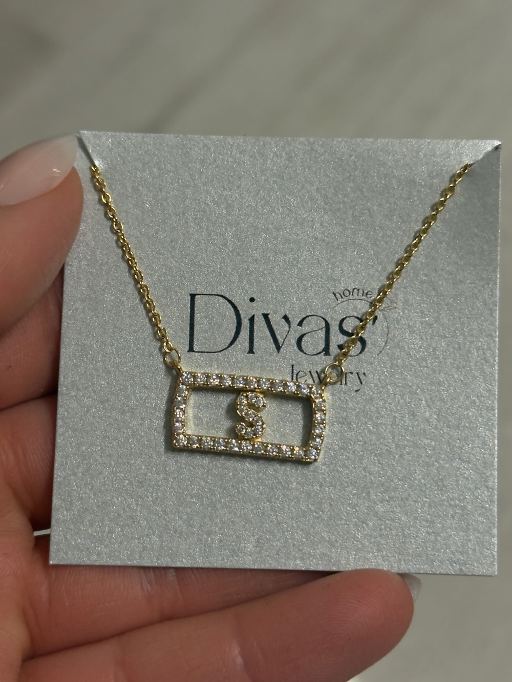 Divas’ Jewlery Gold Crystal Rectangle Pendant Necklace with Moving “S”